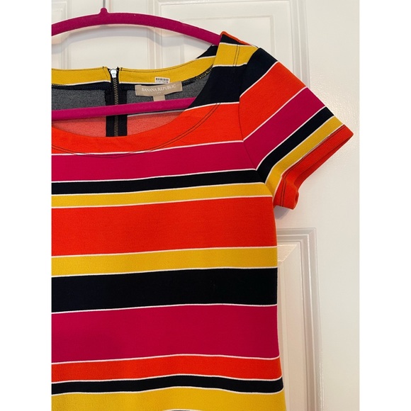 Bright Spring Dress - Picture 2 of 3